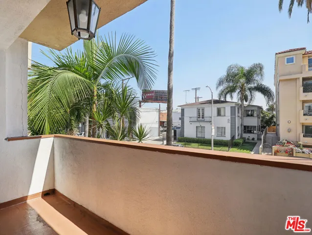 131 N Orlando Avenue 101, Los Angeles, California 90048 — photo 5