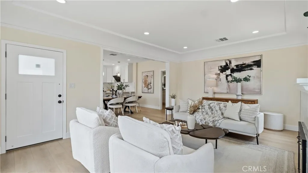 gallery-image 4