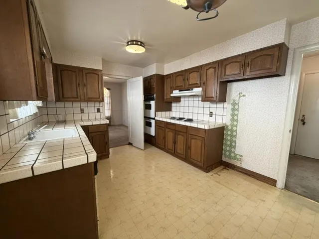 1619 Saint Francis Way, San Carlos, California 94070 — photo 5