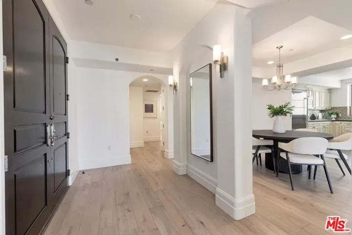 11715 Chenault Street Ph1, Los Angeles, California 90049 — photo 4