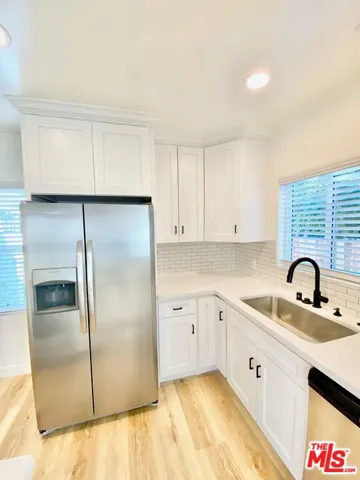 5222 5220 Whitsett Avenue 2, Valley Village, California 91607 — photo 5