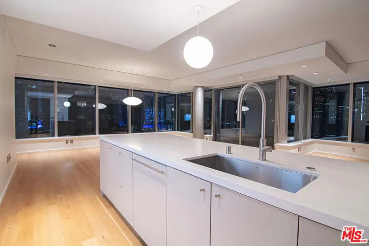 1155 S Grand Avenue 1511, Los Angeles, California 90015 — photo 4