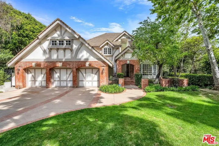 3225 Iredell Lane, Studio City, California 91604 — photo 4