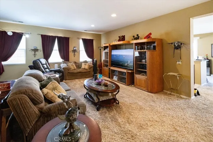 984 Paintbrush, Hemet, California 92545 — photo 5