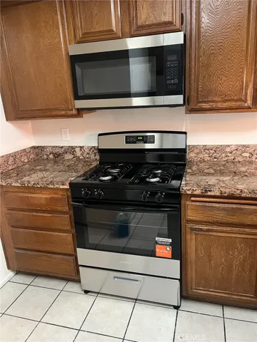 6100 Arbutus Avenue 2, Huntington Park, California 90255 — photo 4