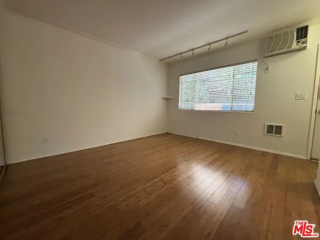 1807 Taft Avenue 2-3, Los Angeles, California 90028 — photo 4