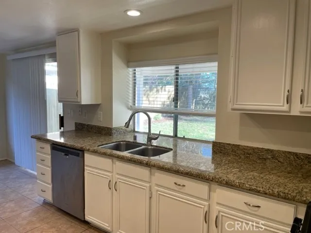 39846 Knollridge Drive, Temecula, California 92591 — photo 5