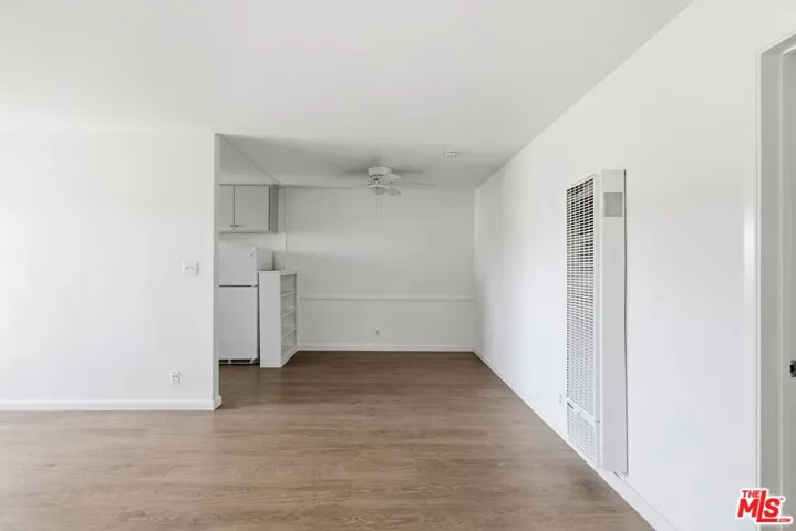 1528 Winona Boulevard 9, Los Angeles, California 90027 — photo 4
