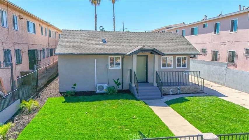 1324 W 106th, Los Angeles, California 90044 — photo 4