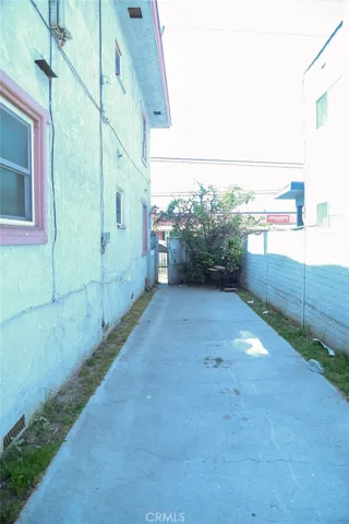 1454 Magnolia, Long Beach, California 90813 — photo 5