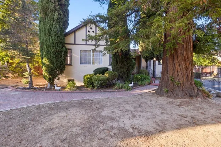 1551 Walters Avenue, Campbell, California 95008 — photo 4