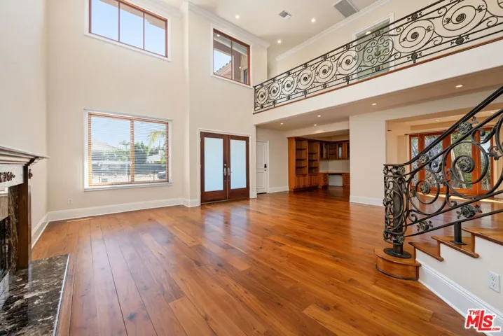 419 N Laurel Avenue, Los Angeles, California 90048 — photo 5