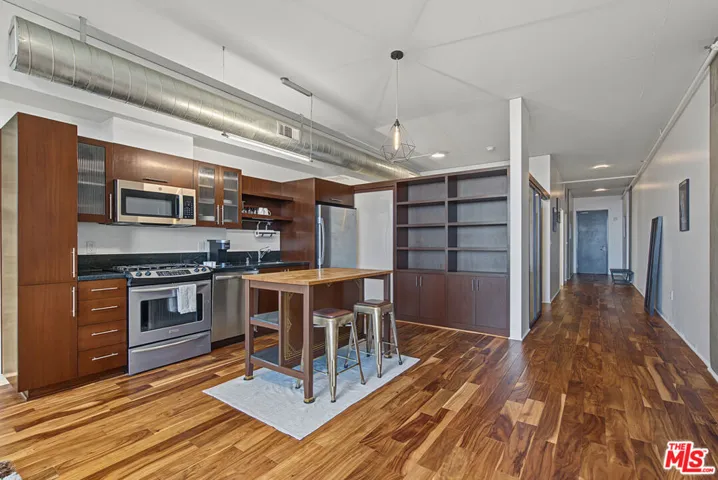 1111 S Grand Avenue 817, Los Angeles, California 90015 — photo 4