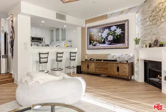 255 Main Street 103, Venice, California 90291 — photo 4