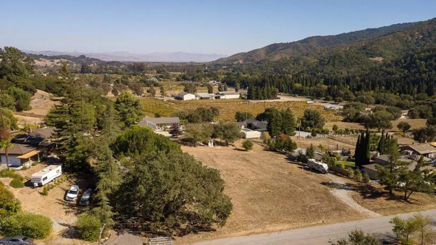 8260 El Matador Drive, Gilroy, California 95020 — photo 5