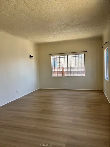 1120 W 85th, Los Angeles, California 90044 — photo 4