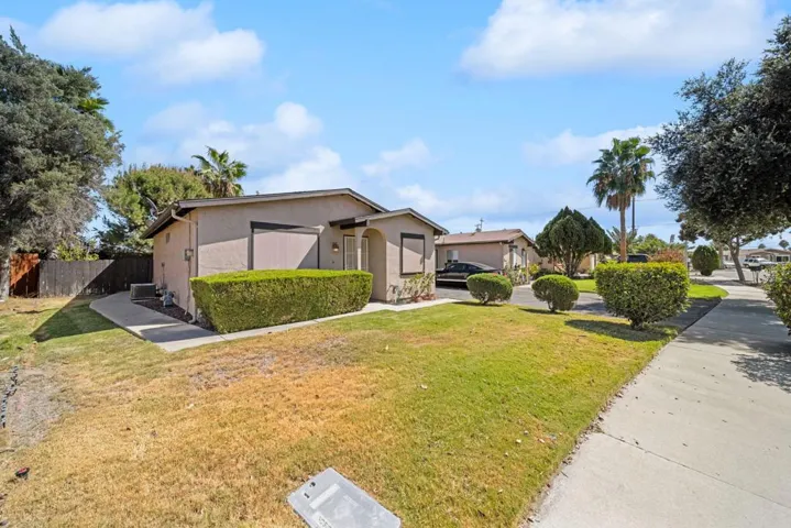 360 Calle Cazadero, Hemet, California 92545 — photo 4