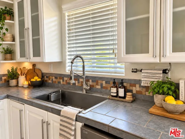 6645 W 86th Place 204, Los Angeles, California 90045 — photo 4