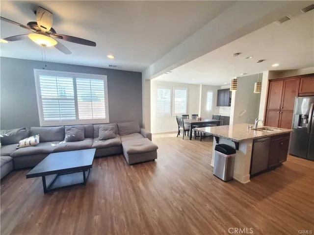 11628 Solaire Way, Chino, California 91710 — photo 4