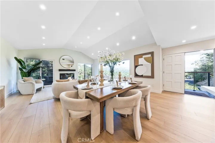 981 Glen Oaks Boulevard, Pasadena, California 91105 — photo 5