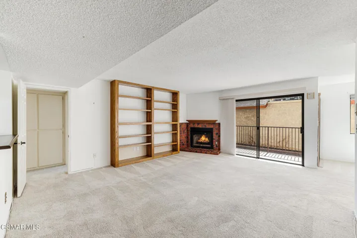 9960 Owensmouth Avenue 7, Chatsworth, California 91311 — photo 5