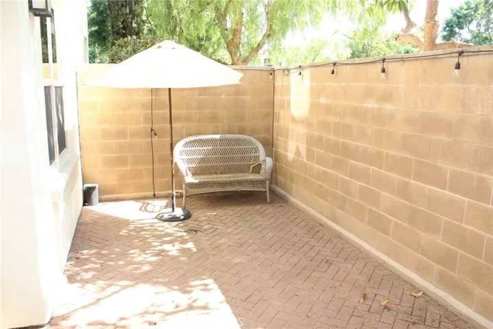 83 Thornhurst, Irvine, California 92620 — photo 4
