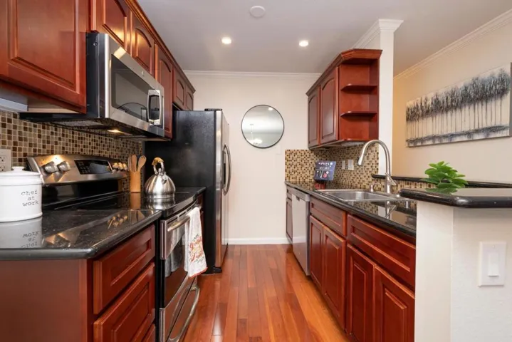 137 Piccadilly Place C, San Bruno, California 94066 — photo 4
