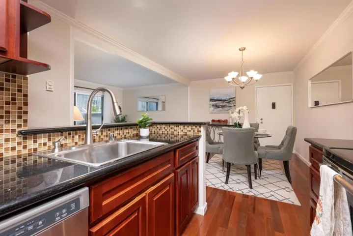 137 Piccadilly Place C, San Bruno, California 94066 — photo 5