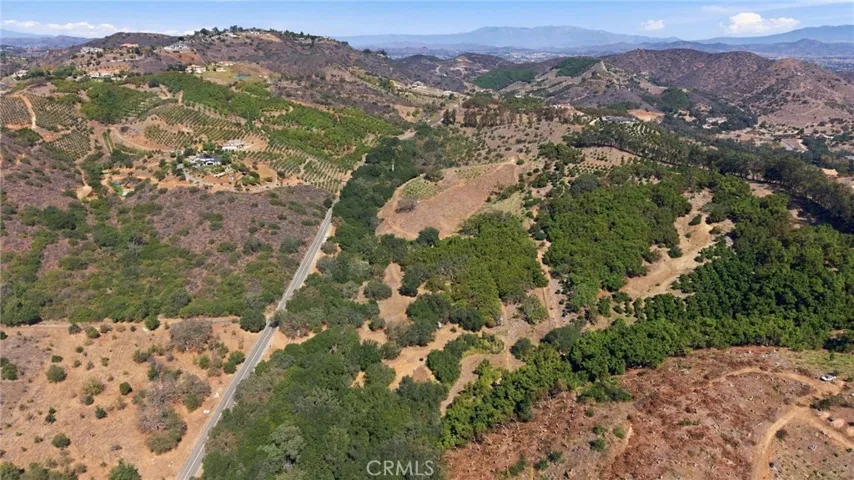 69 Via Vaquero, Temecula, California 92590 — photo 4