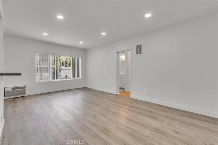 6643 De Longpre 12, Los Angeles, California 90028 — photo 5