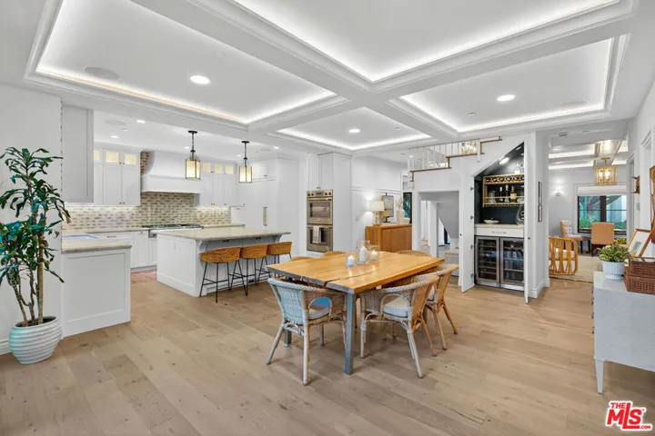 1733 Robson Avenue, Santa Monica, California 90405 — photo 5