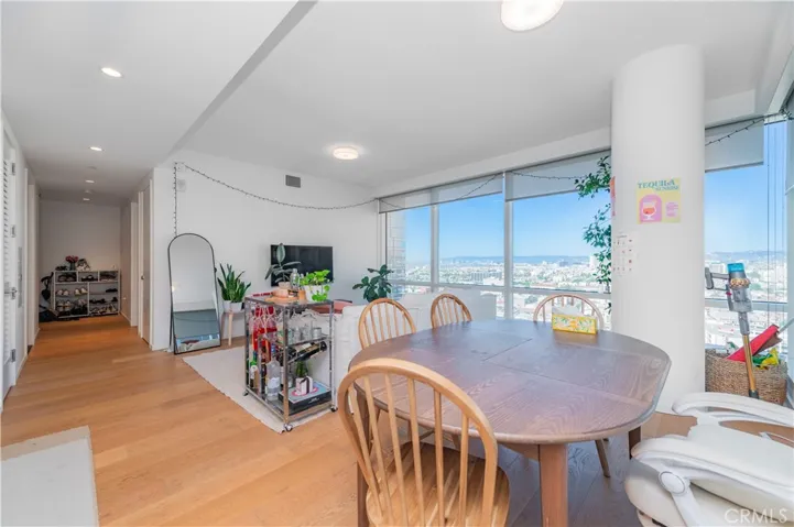 877 Francisco, Los Angeles, California 90017 — photo 4