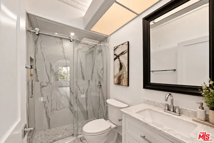 1136 S Shenandoah Street 201, Los Angeles, California 90035 — photo 5