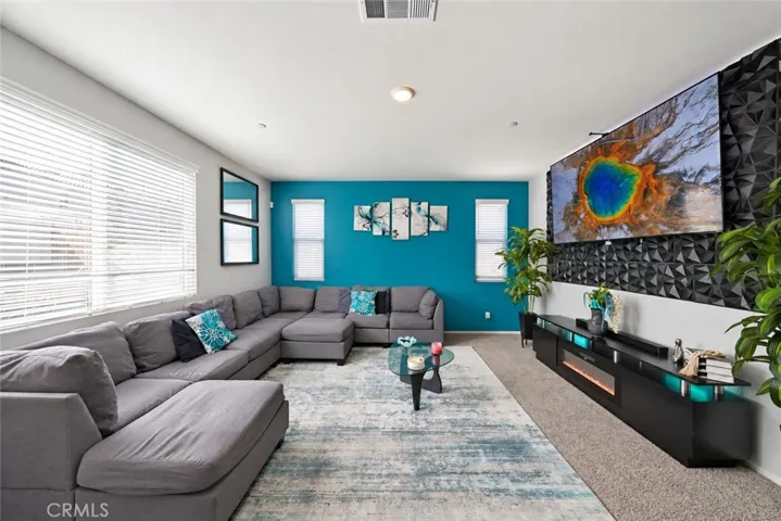 12457 Pinos Verde Lane, Victorville, California 92392 — photo 4