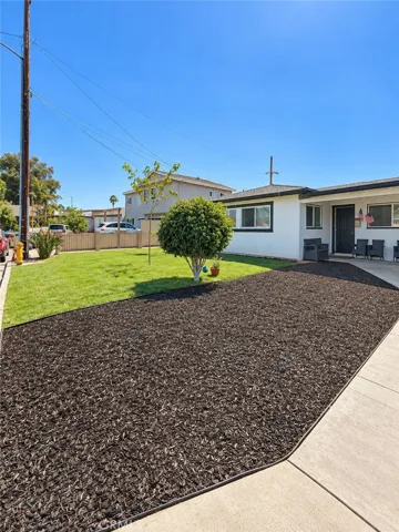 12322 Flagstone, Garden Grove, California 92843 — photo 4