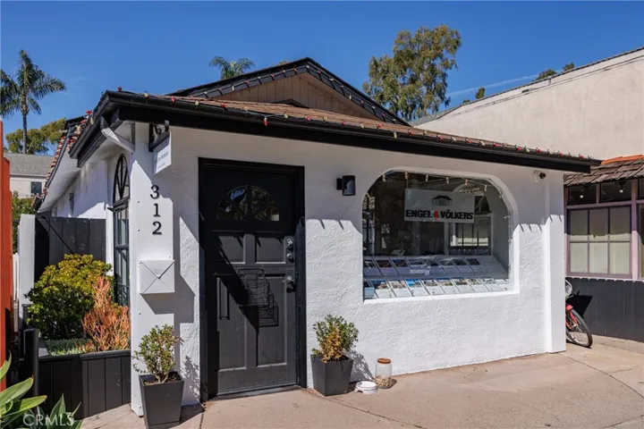 312 Ocean Avenue – Front Exterior
