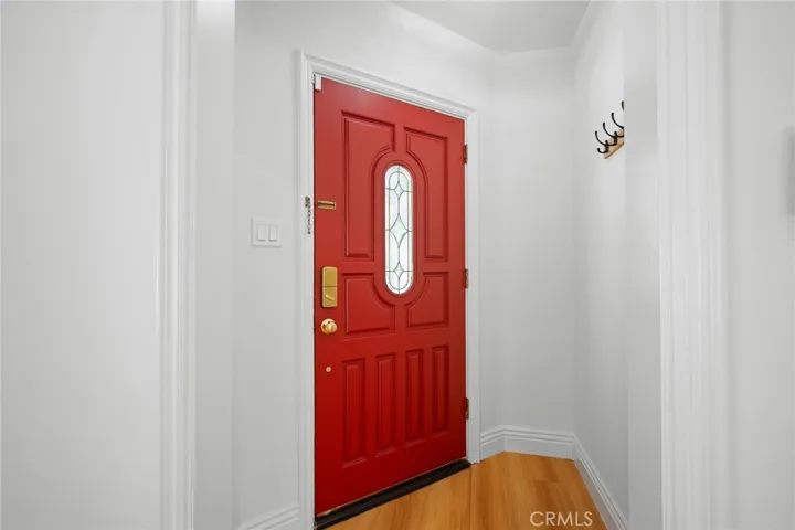 1020 Olmsted, Glendale, California 91202 — photo 4