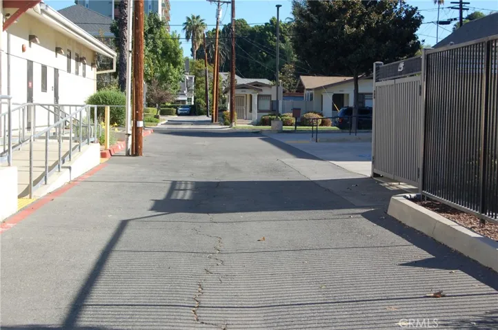 ALLEY