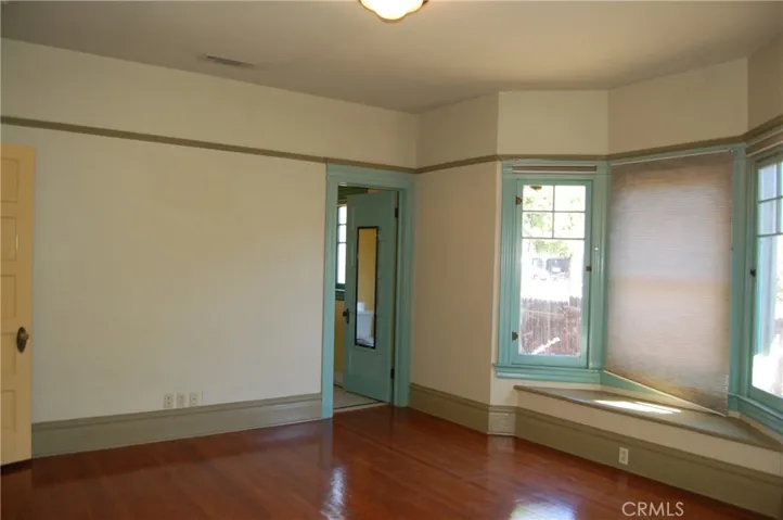 MASTERBEDROOM