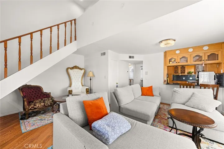 1121 E Wilson, Glendale, California 91206 — photo 4
