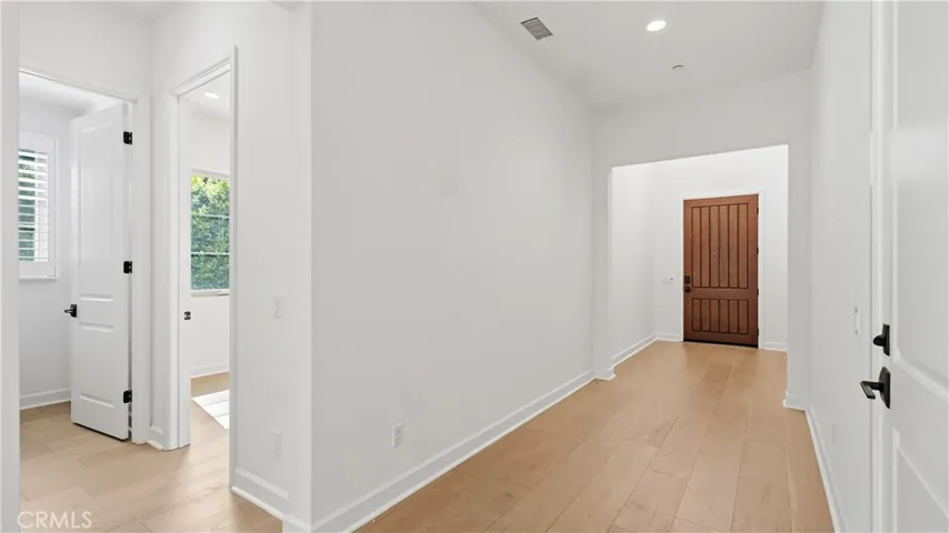 242 Sutters, Irvine, California 92602 — photo 5