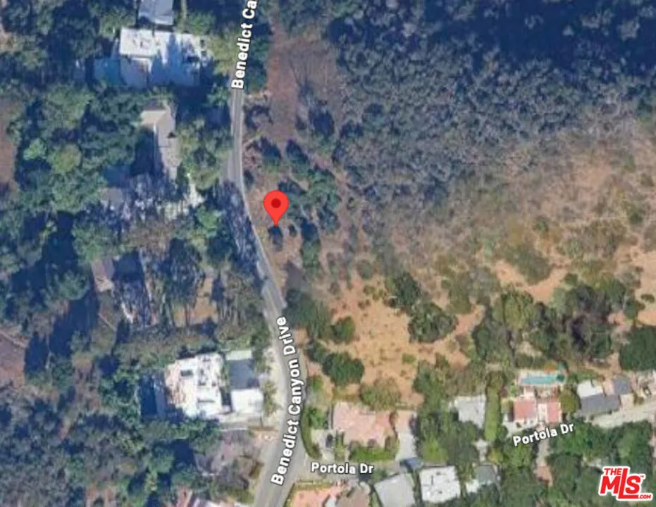 2232 Benedict Canyon
