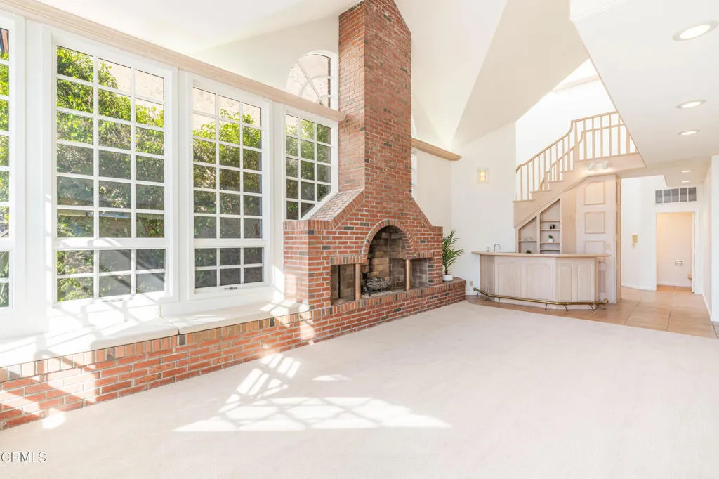 4030 Ischia Dr-5