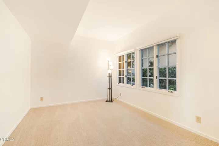 4030 Ischia Dr-17