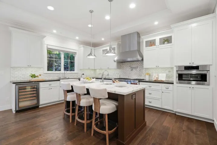 2209 Carmelita Drive, San Carlos, California 94070 — photo 4