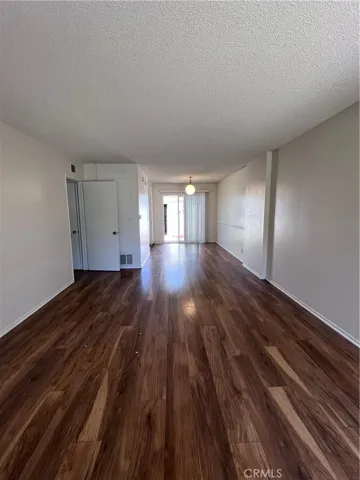 8221 Ginnis Green, Buena Park, California 90621 — photo 4