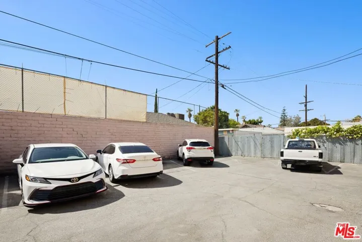 2717 S Budlong Avenue, Los Angeles, California 90007 — photo 4