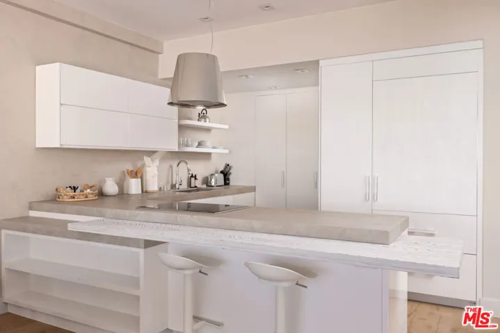9255 Doheny Road 704, West Hollywood, California 90069 — photo 5