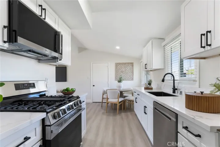2037 W Arbor, Orange, California 92868 — photo 5