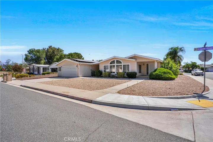 2525 Apple Tree, Hemet, California 92545 — photo 4